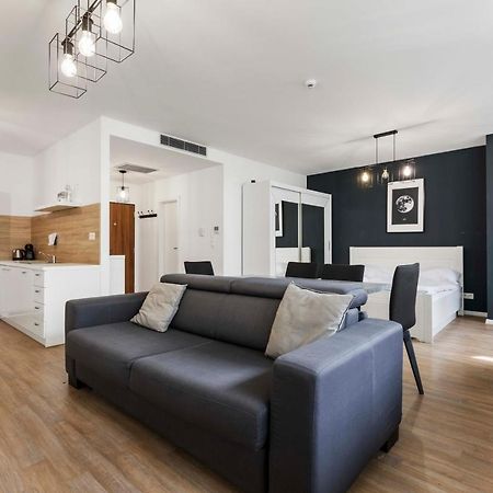 Lam Moon - Ac - Terrace Lejlighed Bratislava Eksteriør billede